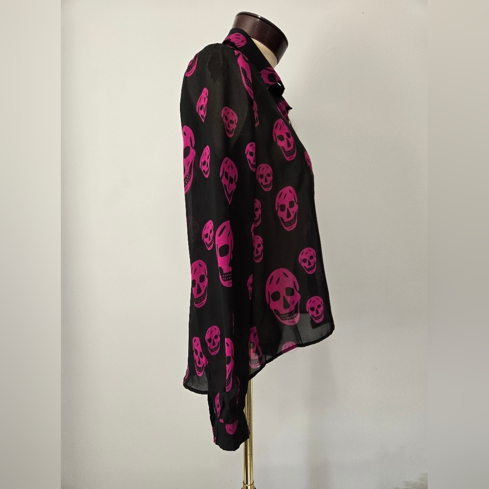 Black and Pink Sheer Skull Blouse with Studded Silver Buttons. Size Small - Picture 4 of 10